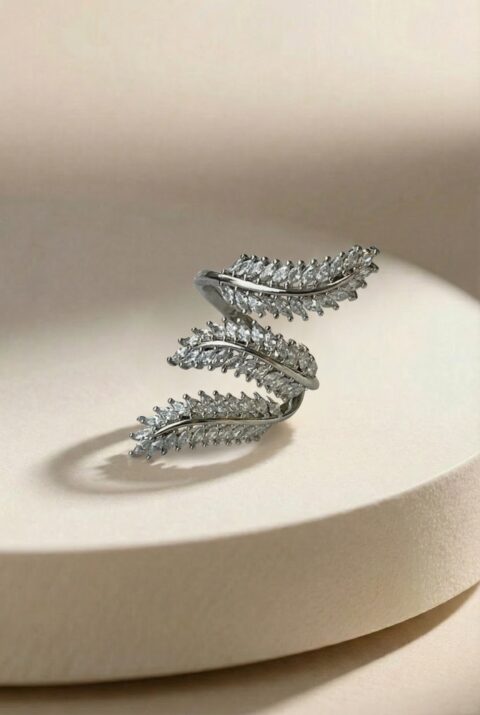Leaf Ring in Silver