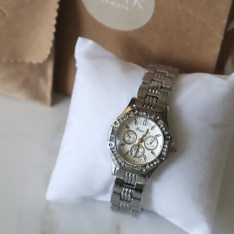 mini Royal Watch in Silver and White